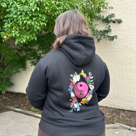 Floral Yin Yang Printed Hoodie - Picture 4 of 4